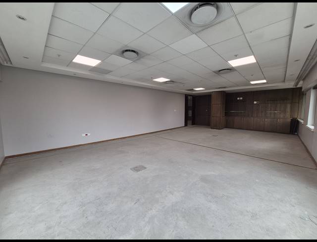 947M² OFFICE TO LET IN SANDTON CENTRAL